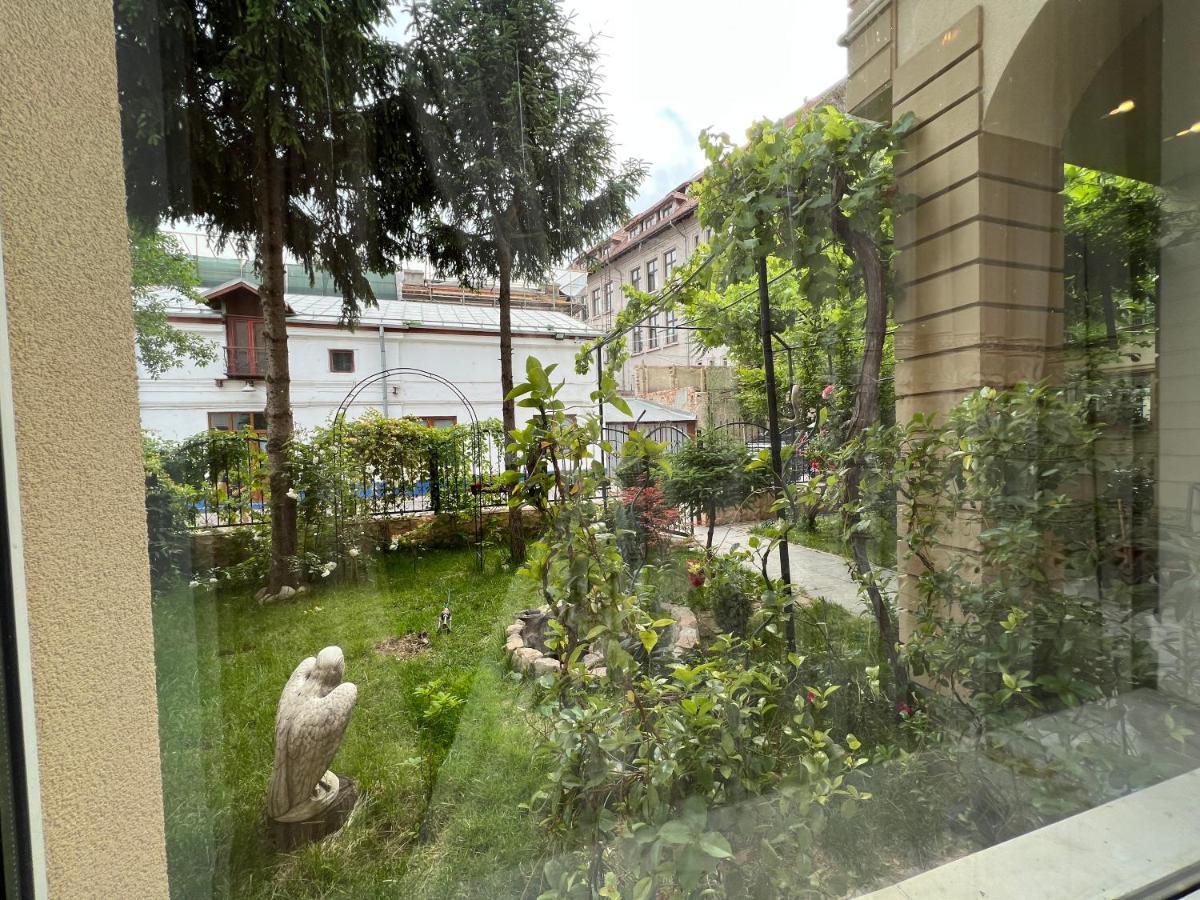 Hotel Boutique Cathedral Plaza Residences Room For Rent Downtown Bucureşti Exterior foto