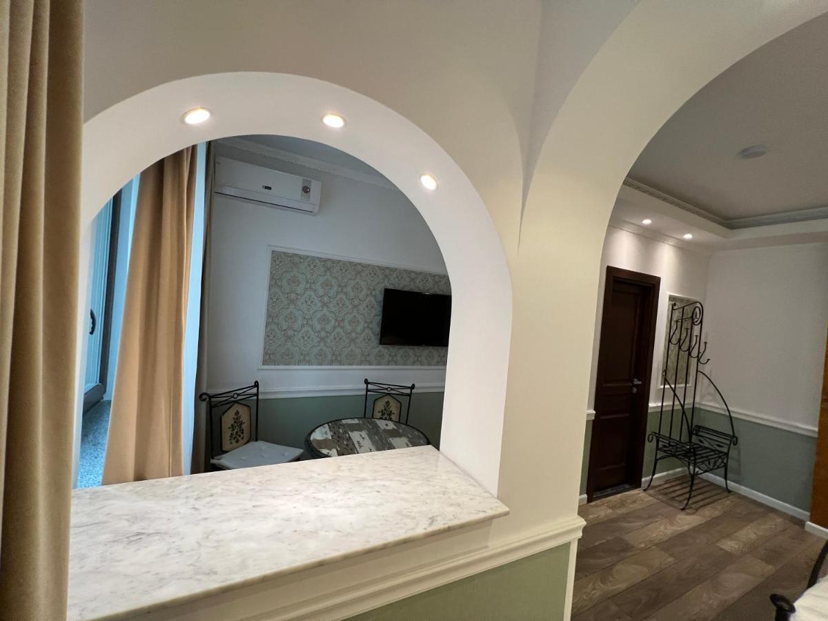 Hotel Boutique Cathedral Plaza Residences Room For Rent Downtown Bucureşti Exterior foto