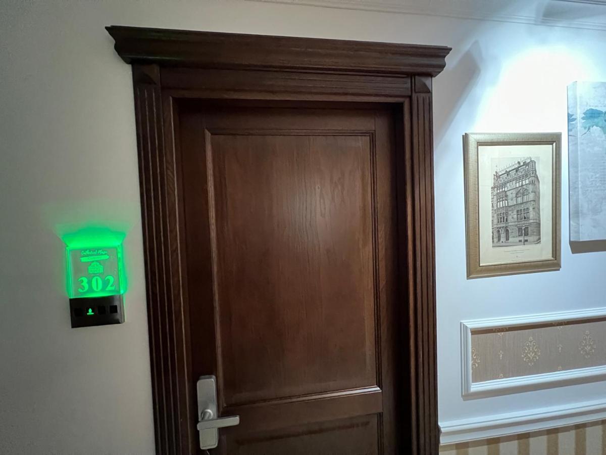 Hotel Boutique Cathedral Plaza Residences Room For Rent Downtown Bucureşti Exterior foto