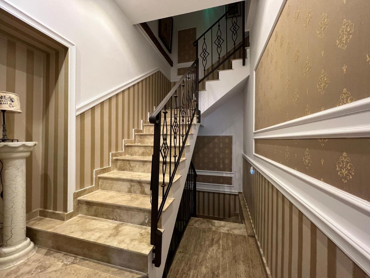 Hotel Boutique Cathedral Plaza Residences Room For Rent Downtown Bucureşti Exterior foto
