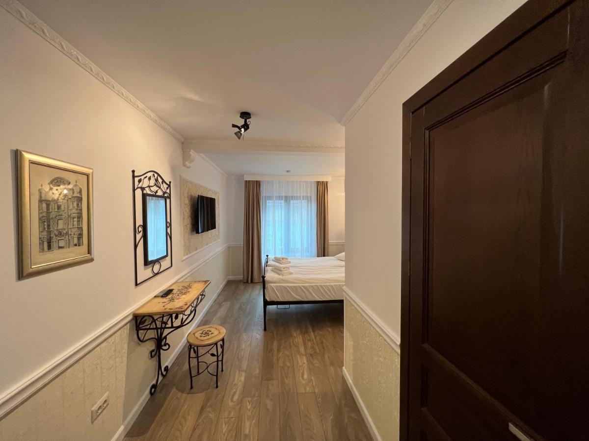 Hotel Boutique Cathedral Plaza Residences Room For Rent Downtown Bucureşti Exterior foto