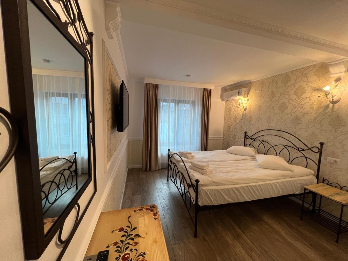Hotel Boutique Cathedral Plaza Residences Room For Rent Downtown Bucureşti Exterior foto
