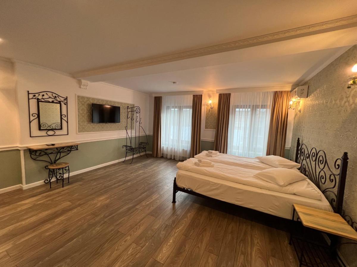 Hotel Boutique Cathedral Plaza Residences Room For Rent Downtown Bucureşti Exterior foto