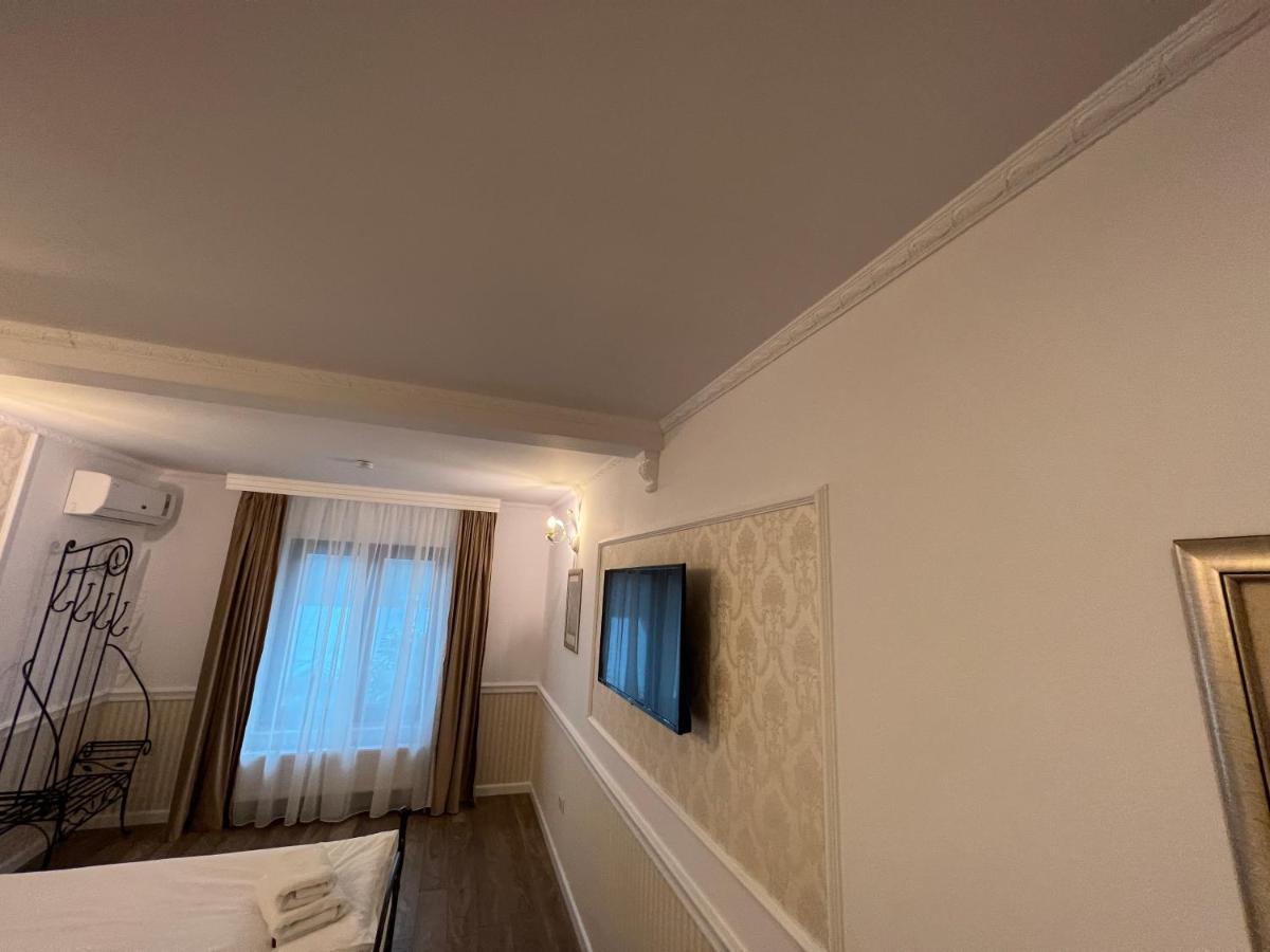 Hotel Boutique Cathedral Plaza Residences Room For Rent Downtown Bucureşti Exterior foto